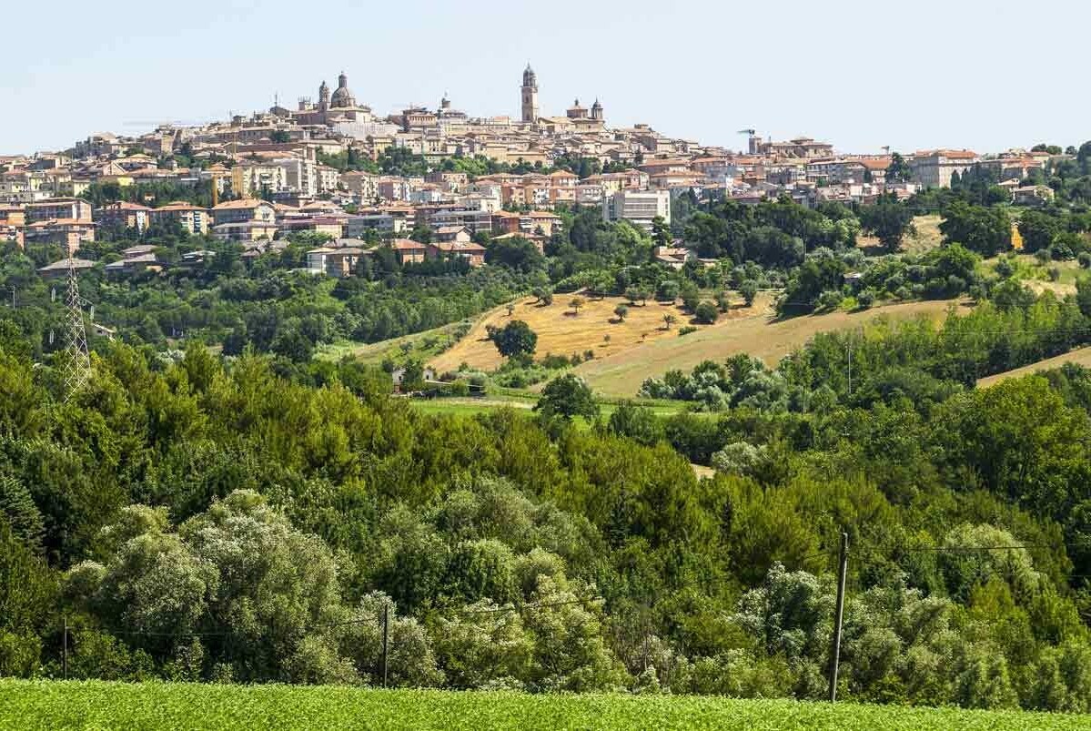 Macerata 17677415 123 RF