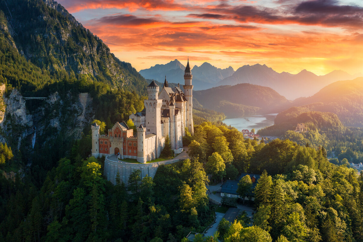 Neuschwanstein Castle 195091846 123 RF
