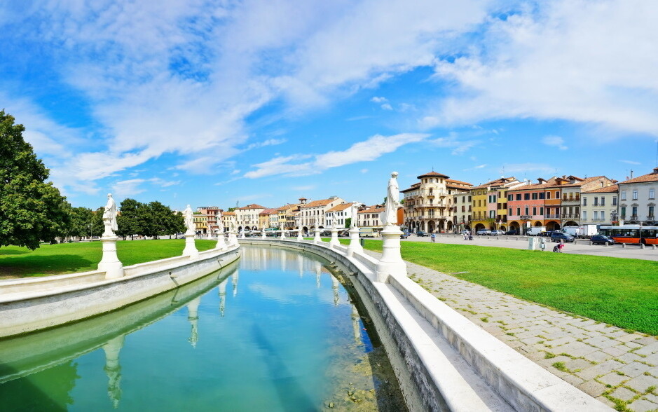 Padua 111760647 123 RF