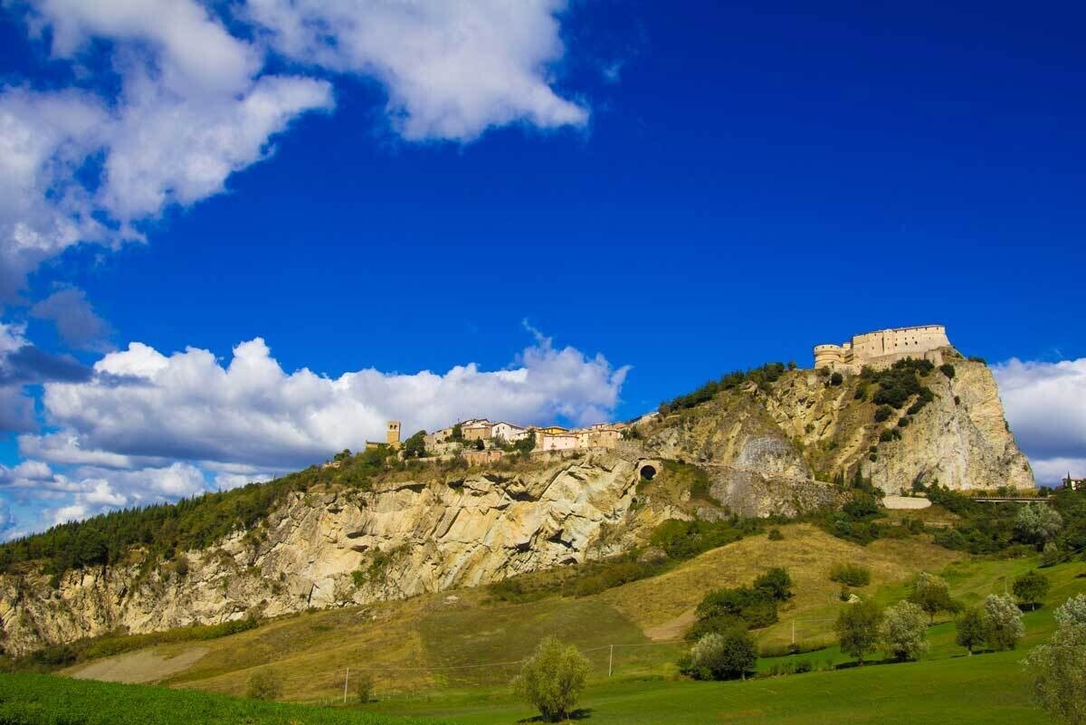 San Leo 46448129 123 RF