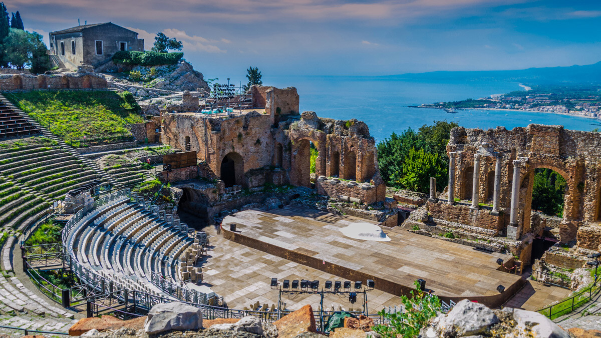 Taormina Amphitheatre 84334919 123 RF