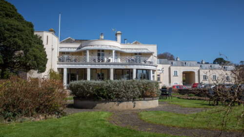 Cliffden Hotel Exterior 4