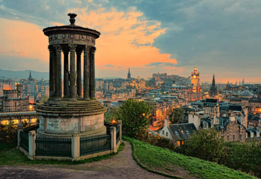 Edinburgh at Dusk 29990345 123 RF