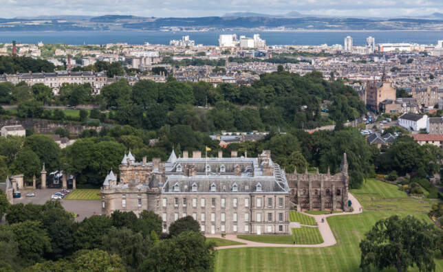 Palace of Holyroodhouse Edinburgh 30650875 123 RF