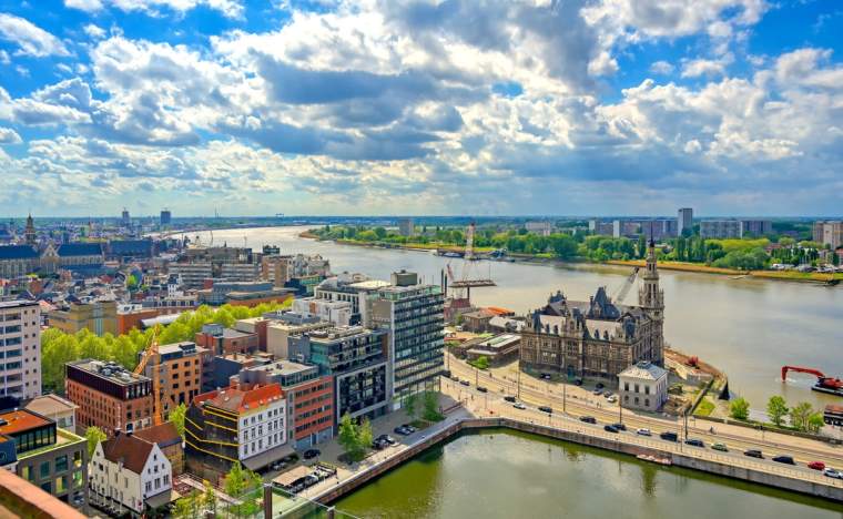 Antwerp Docks 128327582 123 RF