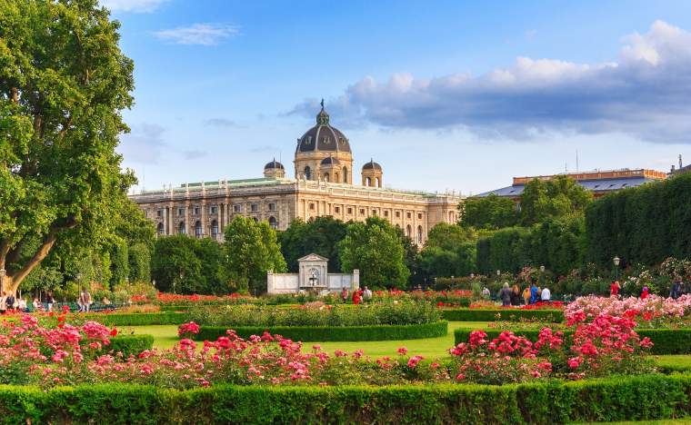 Park-in-Vienna-Austria-horisontal
