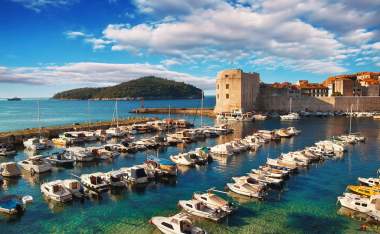 Dubrovnik-old-town-pier