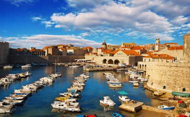 Dubrovnik-old-town-pier-2