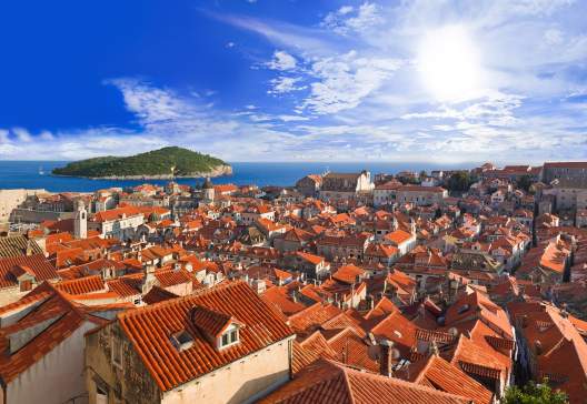Town-Dubrovnik-in-Croatia-at-sunset