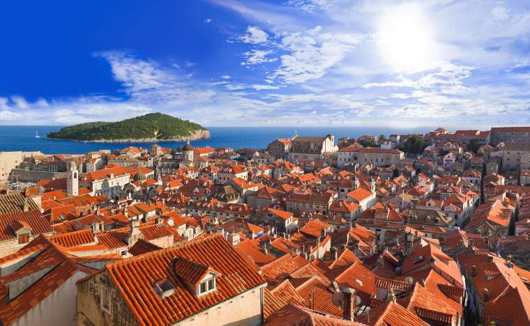 Town-Dubrovnik-in-Croatia-at-sunset