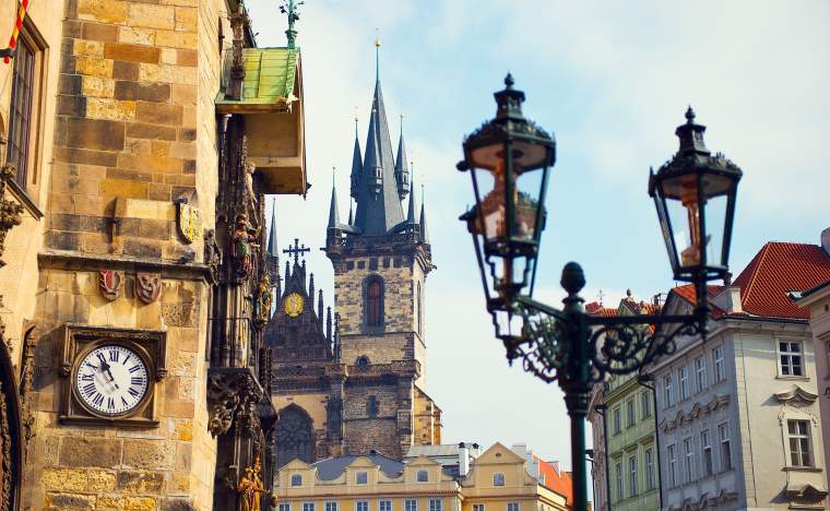 View-on-old-beautiful-historical-buildings-in-Prague-with-clock
