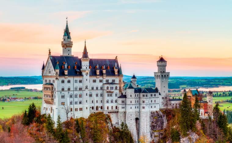 Neuschwanstein-Lovely-Autumn-Landscape-Panorama