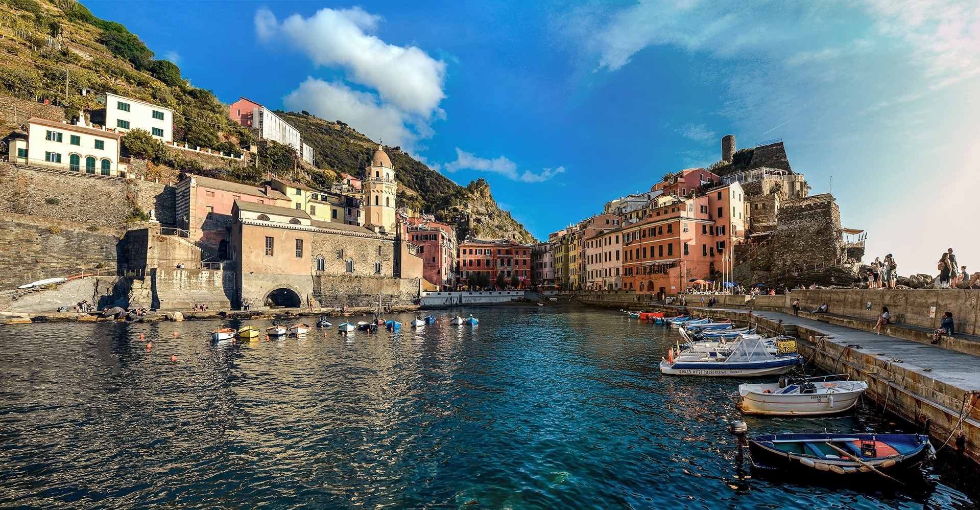 Vernazza_alexey-turenkov-1311712-unsplash
