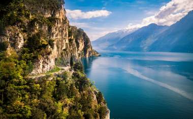Northern-Lake-Garda_shutterstock_778059301_pointbreak