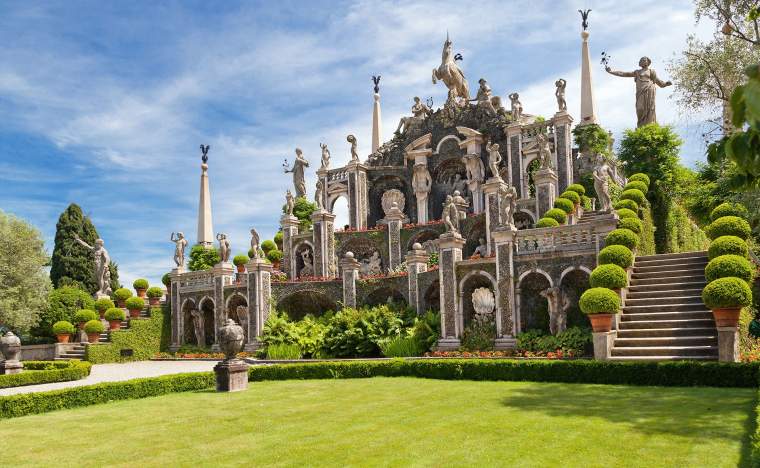 Isola-Bella-on-Maggiore-lake-Italy