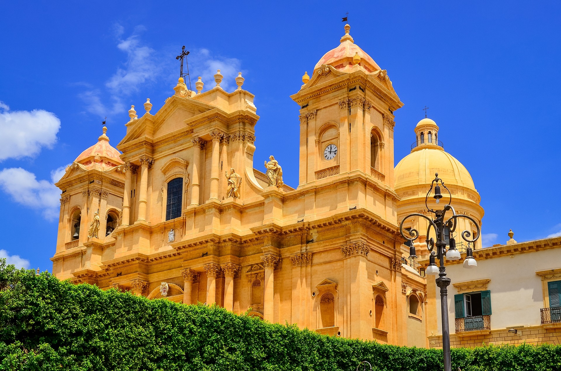 View-of-baroque-style-cathedral-in-old-town-Noto-Sicily-Italy
