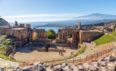 Ruins-of-the-ancient-greek-amphitheater-of-Taormina-Sicily