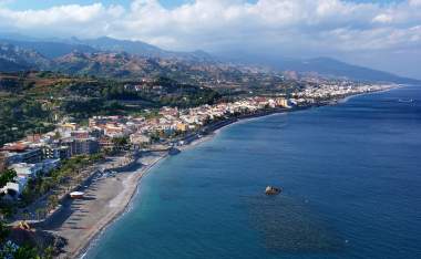 Coast-of-Ionian-sea-in-Eastern-Sicily-Capo-Sant-Alessio