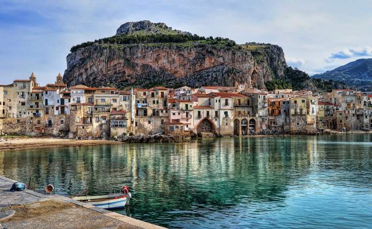 Bay-in-Cefalu-Sicily
