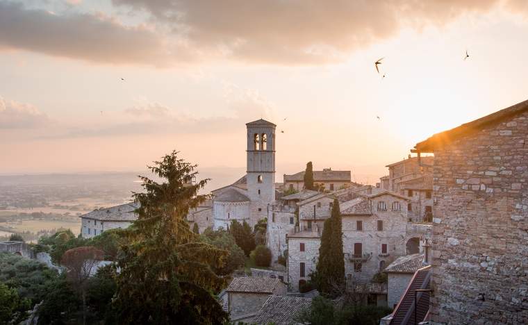 Assisi_lachlan-gowen-736911-unsplash