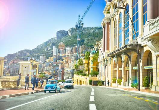Monte-Carlo_boardwalk-buildings-cars-5256
