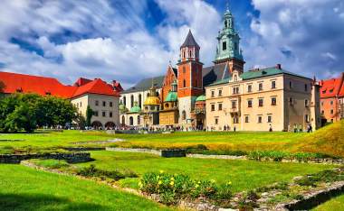 Historic-castle-in-the-old-city-of-Krakow