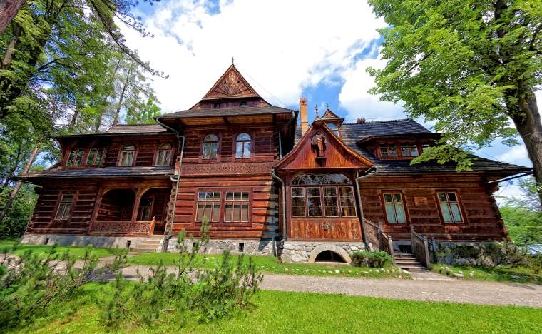 Old-house-in-the-mountain-style-in-Zakopane-Poland-shutterstock