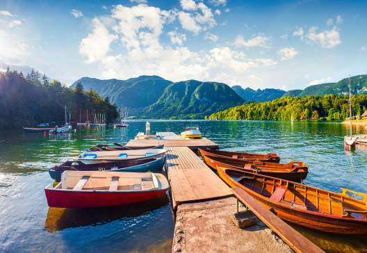 Bohinj-Lake.-moning-scene-in-the-Triglav-National-Park-Julian-Alps-Slovenia