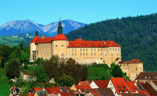 Škofja-Loka-www.slovenia.info-B.-Kladnik