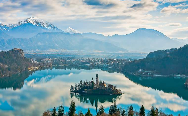 Lake-Bled-2-www.slovenia.info-Franci-Ferjan