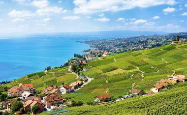 Lavaux-Vineyard-Terraces-Lake-Geneva-and-Swiss-mountains