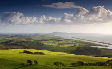 VE23336-View-towards-Portland-Dorset-Visit England-South-West-Coast-Path-Steve-Luck