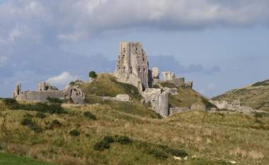 Corfe-castle-1208201-1280x960