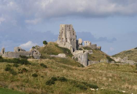 Corfe-castle-1208201-1280x960