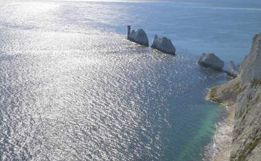 VB22441306-The-Needles- Visit Britain-Martin-Brent