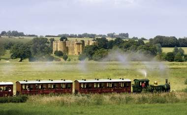 VE20499-View-of-Bodiam-Castle- -Visit England-1066-Country-Marketing