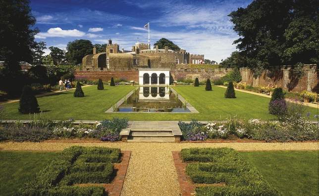 Walmer-Castle-Gardens