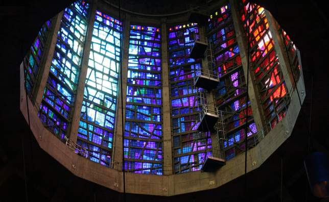 Metrpolotan-Cathedral_Stained_glass