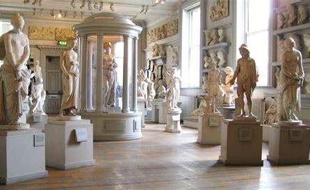 Walker-gallery-interior