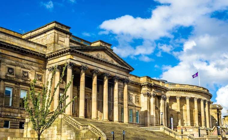 World-Museum-and-the-Walker-Art-Gallery-in-Liverpool-England