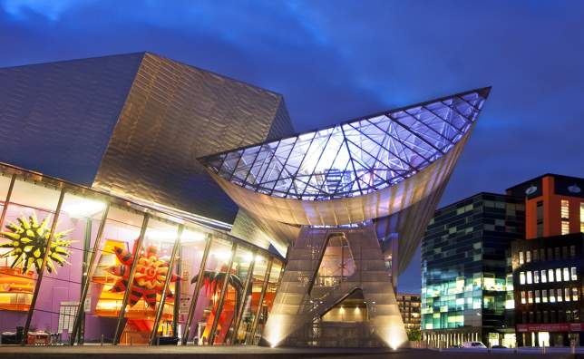 The-Lowry-Salford-Quays-Manchester- -Visit England-Marketing-Manchester-The-Lowry