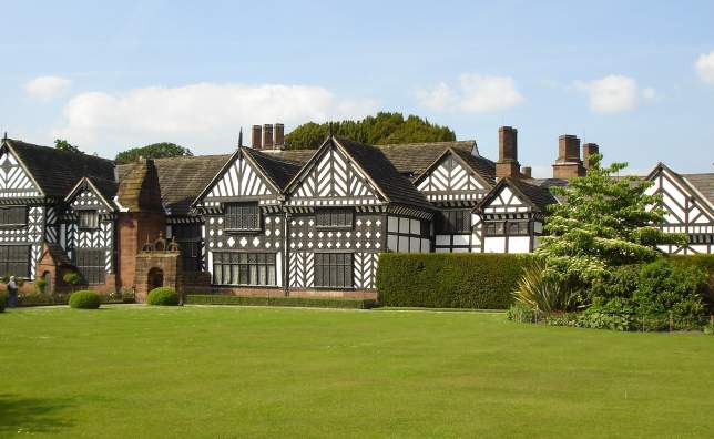 Speke_Hall_Liverpool-Daviessimo