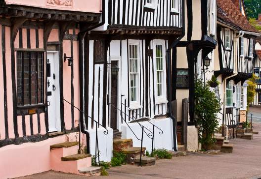 A-row-of-colorful-old-town-houses-in-Lavenham-England