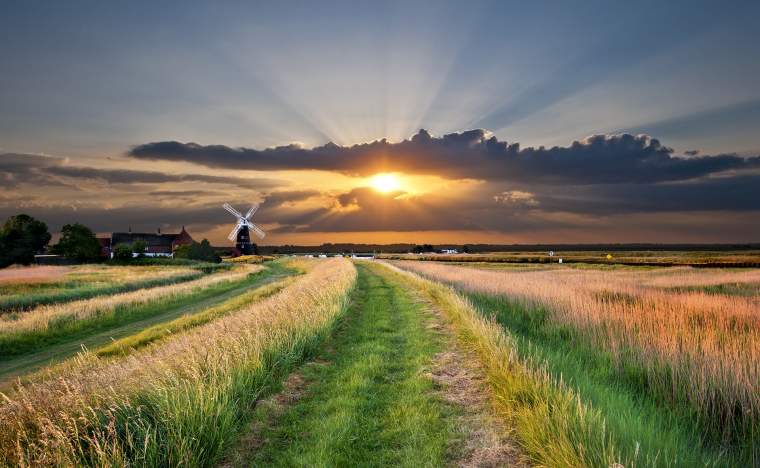 Norfolk-broads-in-england