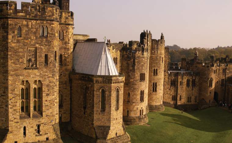 Alnwick-Castle-Exterior