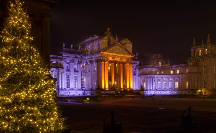 Blenheim Palace Christmas Lights Courtyard