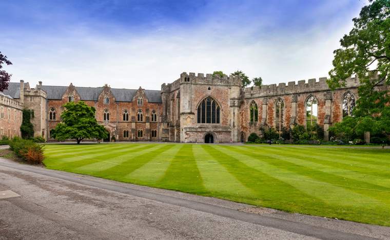 Bishops-Palace-Lawn-Adjacent-to-Wells-Cathedral-Wells-Somerset-England