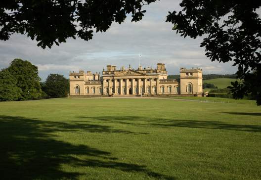 Harewood-House-from-the-North-Front-credit-Simon-Warner