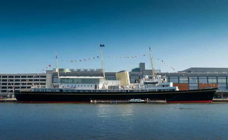 Royal-Yacht-Brittania_Landscape-by-Marc-Millar