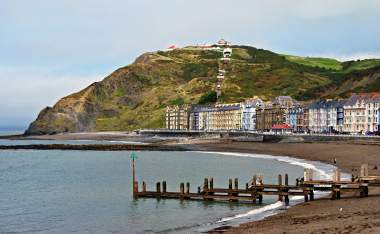 Colourful-buildings-by-North-Beach-Aberystwyth